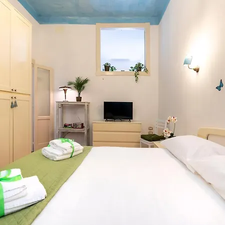 La Bombetta Cheerful Apartment Bari Exterior photo